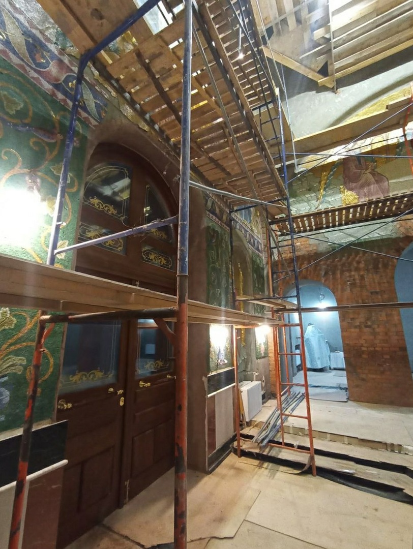 Реставрация внутренних помещений в Троицком храме на Рождественской почти завершена