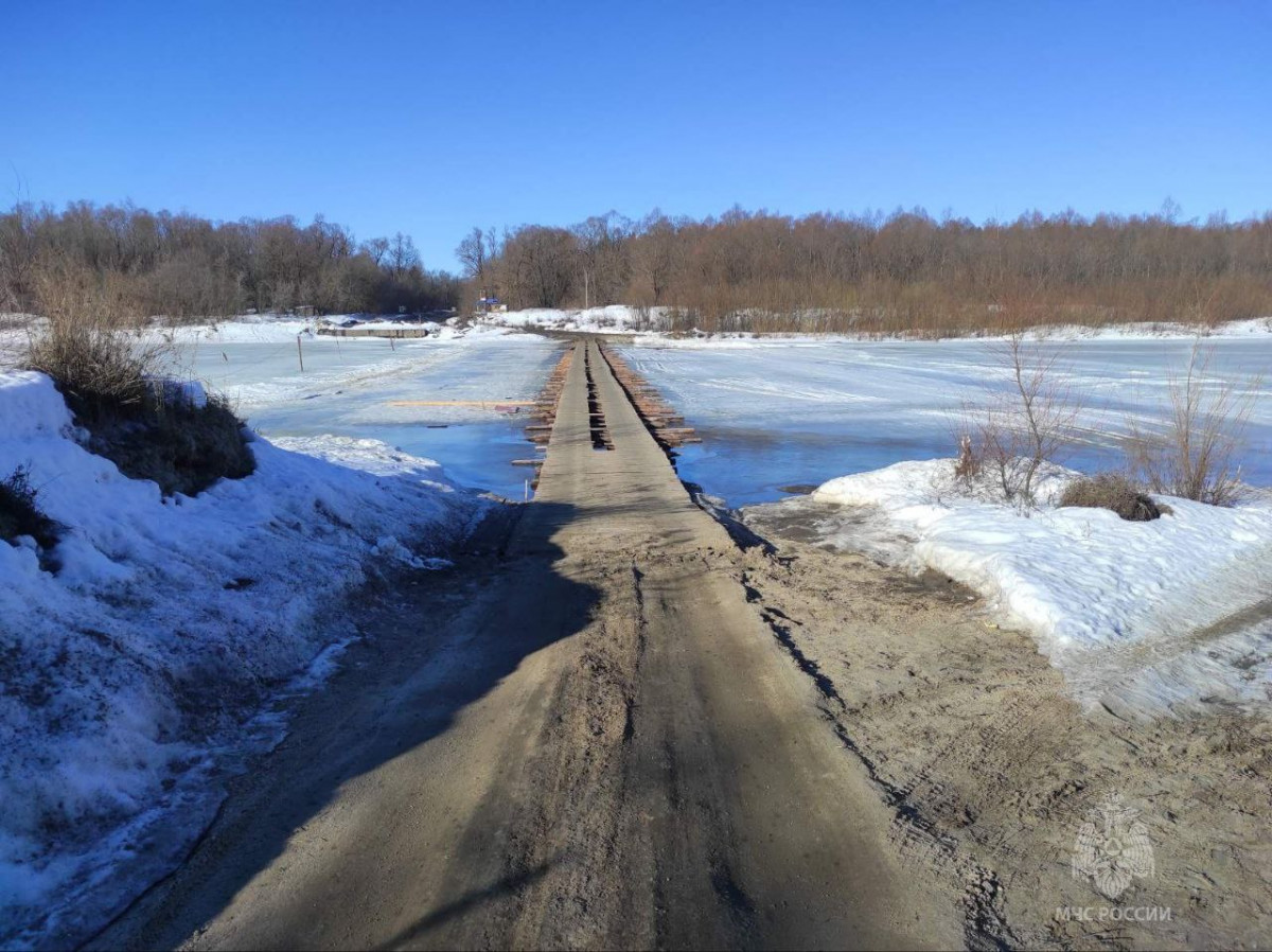 Ледовая переправа через Суру в Нижегородской области закрыта