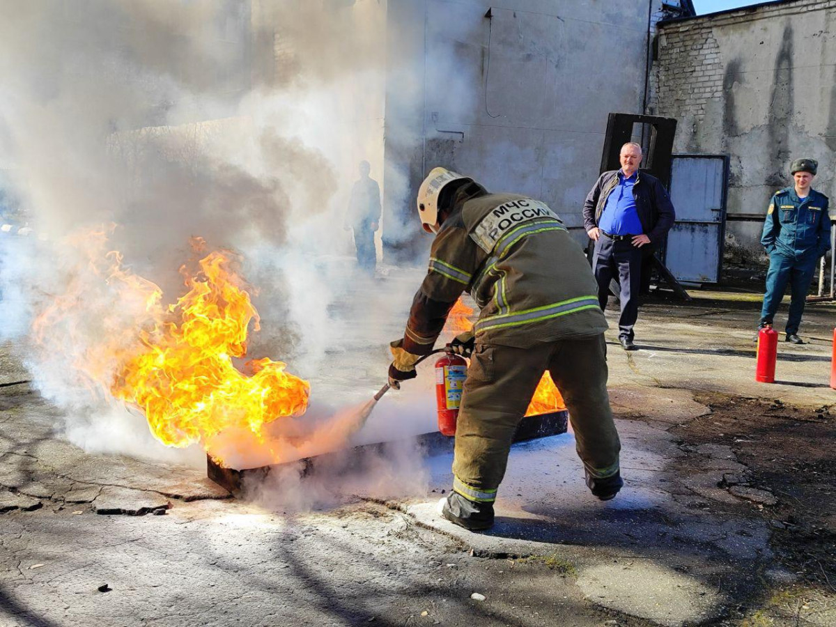 Пожарные проводят подготовку школьников к участию в «Нижегородской Зарнице — 2024»